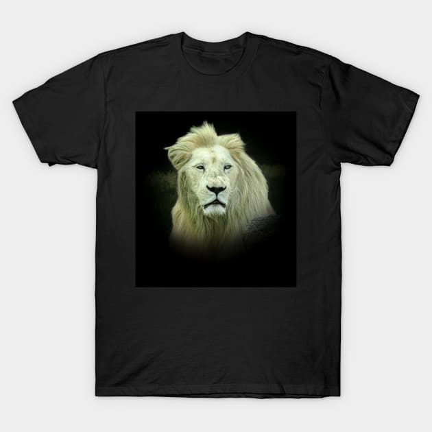 White lion T-Shirt by Guardi